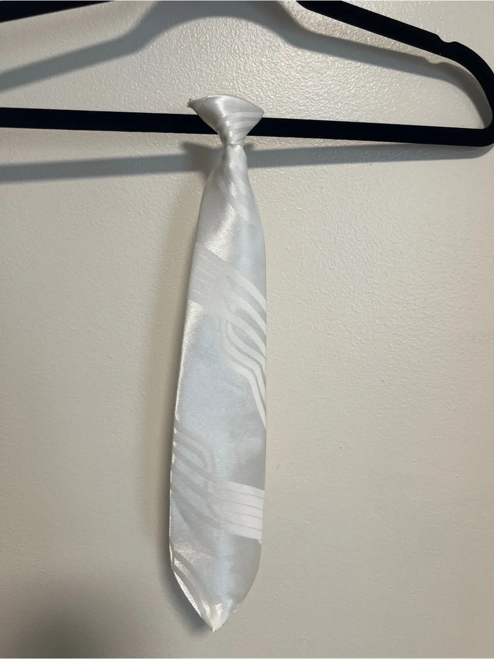 Dannicelli Boys White Satin Wavy Stripe Clip-On Tie Formal Wedding Communion 15